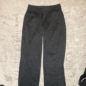 Adidas women’s warmup pant Medium